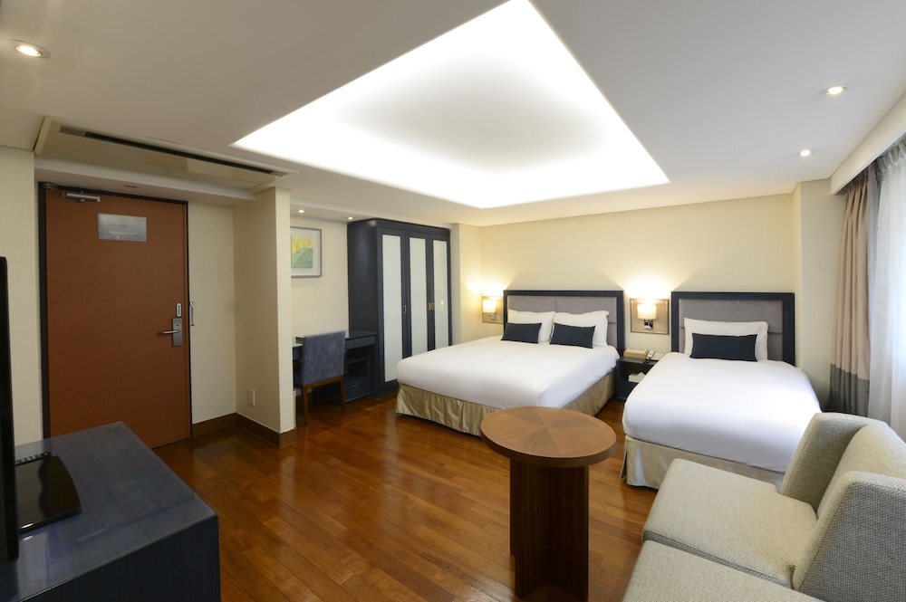 Deluxe Twin Room, Corner - Photo 2