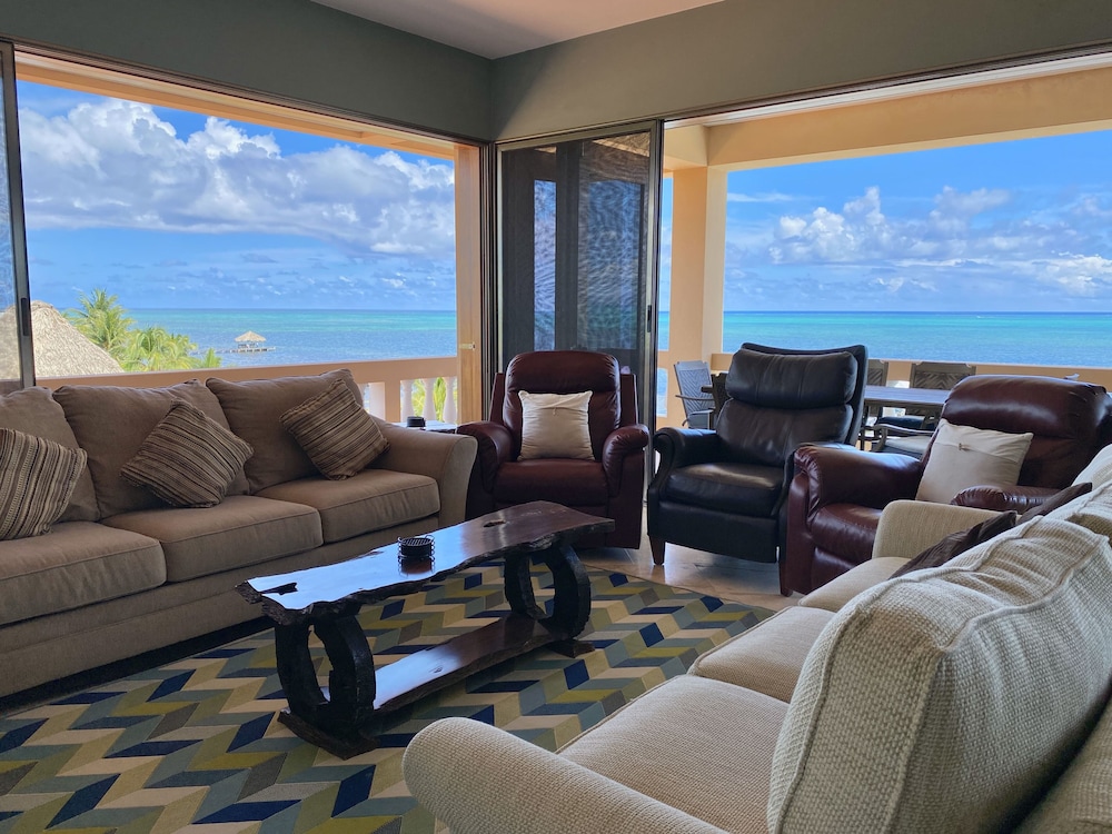 Family Condo, 3 Bedrooms, Ocean View, Oceanfront