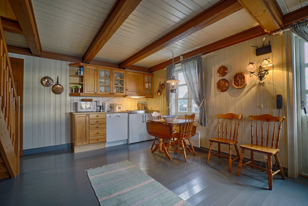 Superior Suite - Photo 2