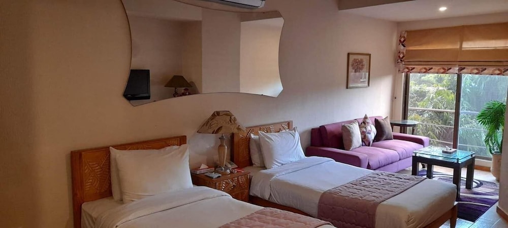Deluxe Double or Twin Room