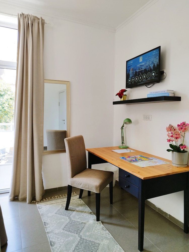Double Room with Balcony city view photo 3