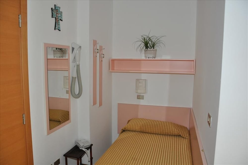 Standard Single Room, Balcony