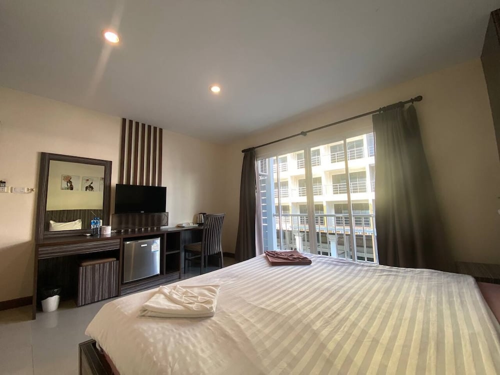 Deluxe Double Room - Photo 3