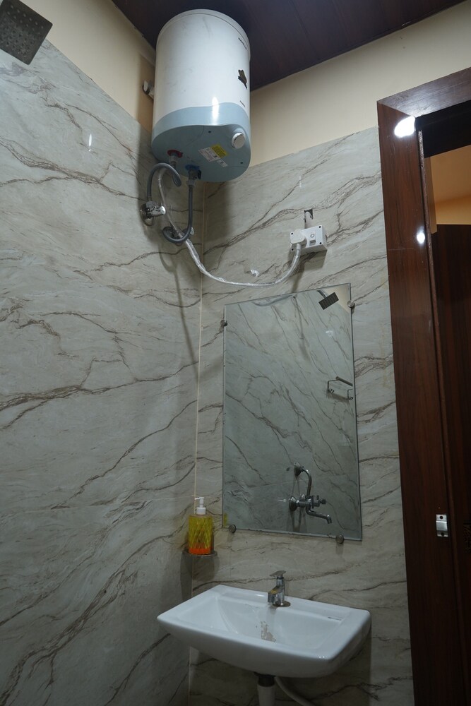 Superior Double Room, Balcony, Hill View