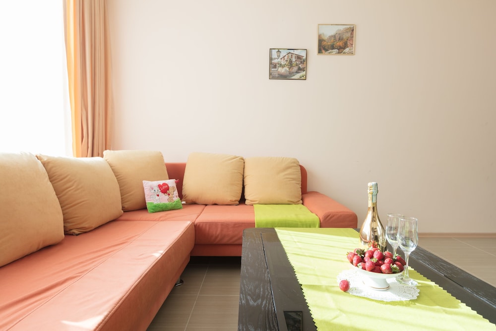 Family Studio, Balcony photo 1