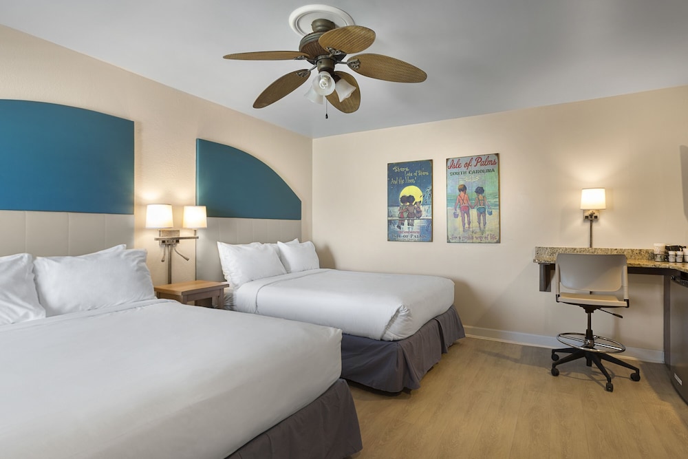 Standard Room, 2 Queen Beds - Photo 1