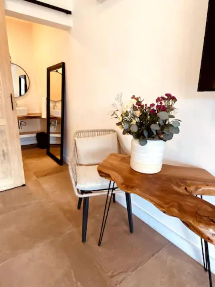 Deluxe Double Room - Photo 4