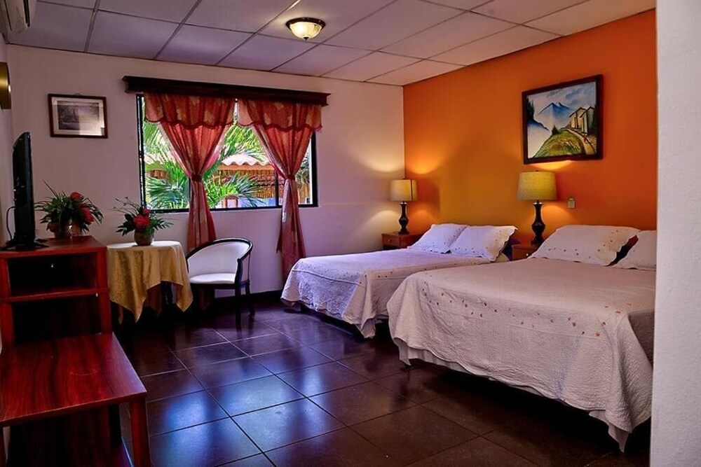 Double Room, 2 Queen Beds photo 1