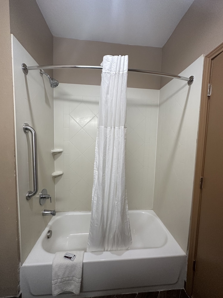 Room, 2 Queen Beds, Accessible - Fully Refundable photo 3