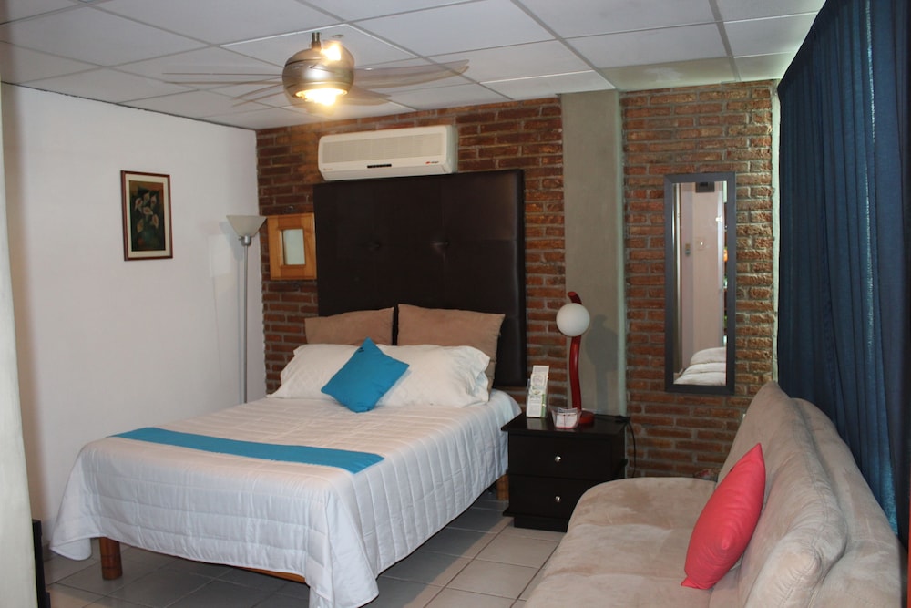 Junior Double Room Single Use photo 1