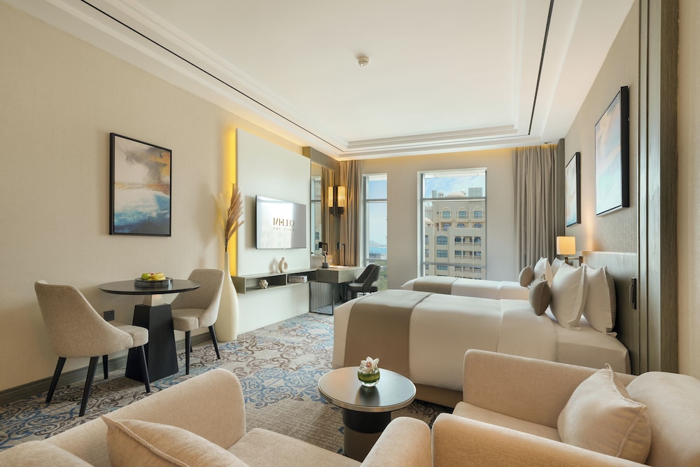 Deluxe Twin Room, Balcony, City View photo 1