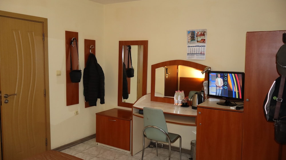 Standard Twin Room, 2 Twin Beds photo 2
