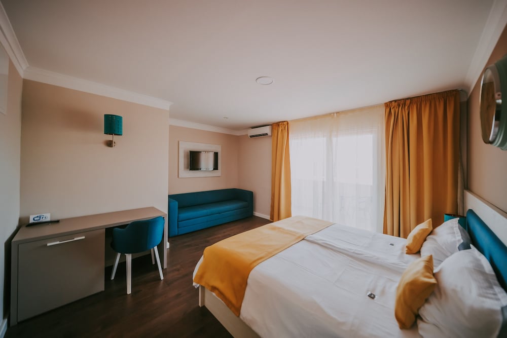 Room, Sea View (King) photo 3