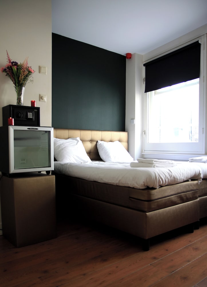 Classic Double or Twin Room, 2 Twin Beds photo 2