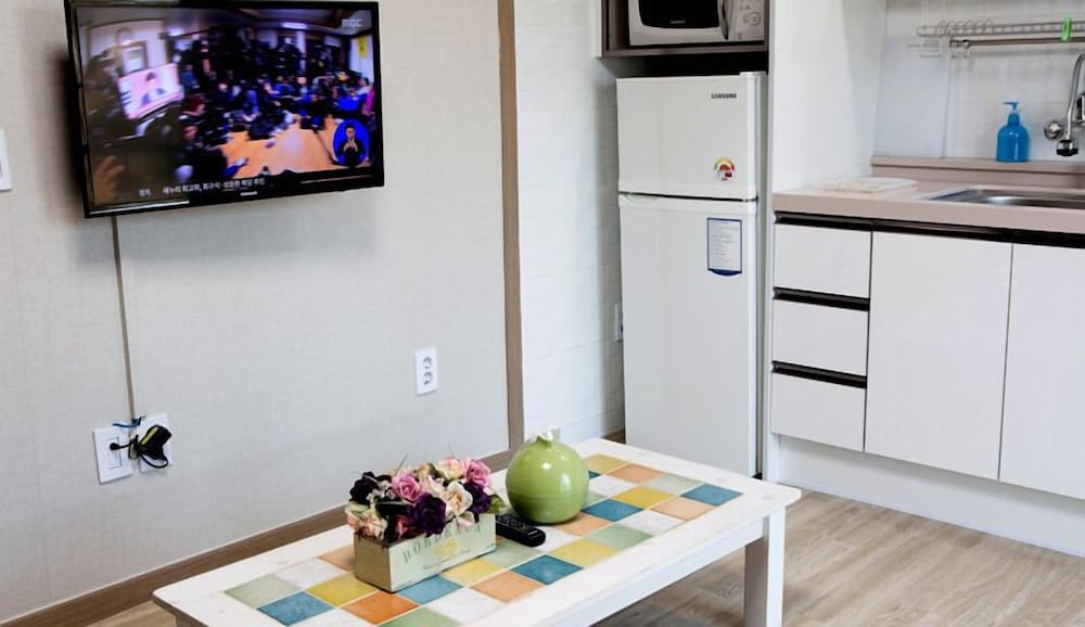 Room, 1 Bedroom photo 3