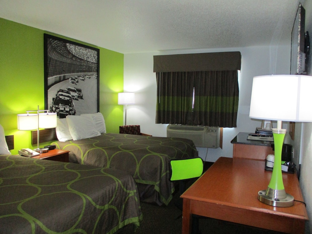Room, 2 Double Beds, Smoking - Photo 2