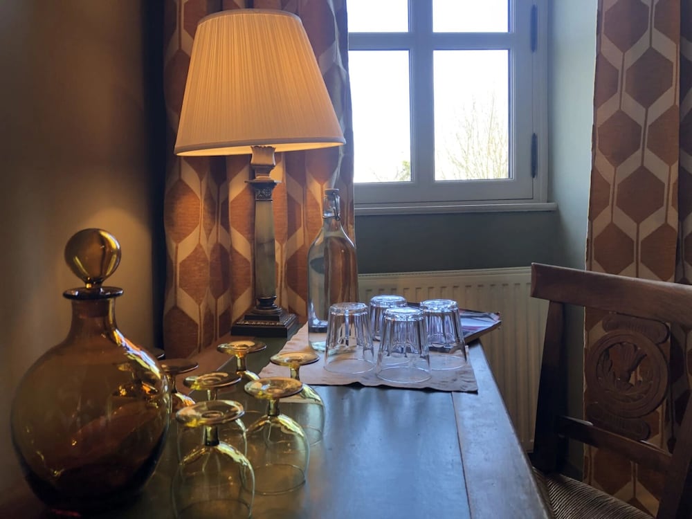 Comfort Room, Garden View