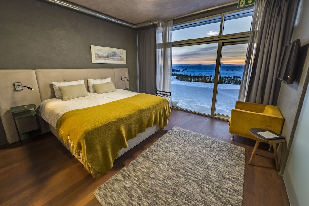 Deluxe Double or Twin Room, 1 King Bed, Hill View