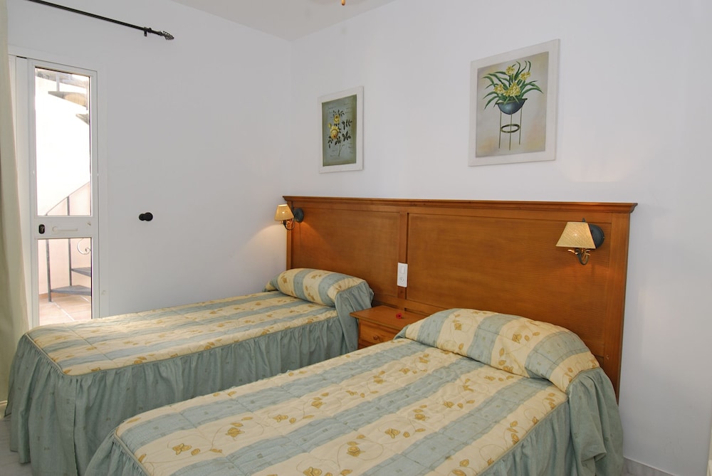 Villa, 4 Habitaciones, Vista Parcial al Mar, Edificio Anexo (600m de Apartamentos)