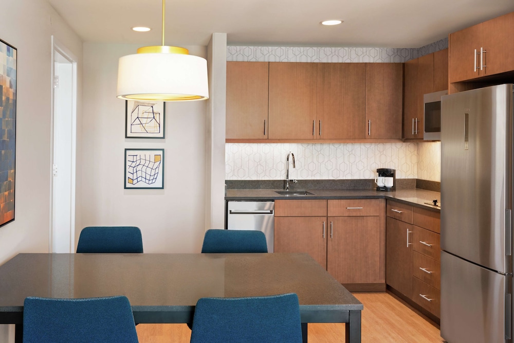 Suite, 1 Bedroom, River Side - Photo 8