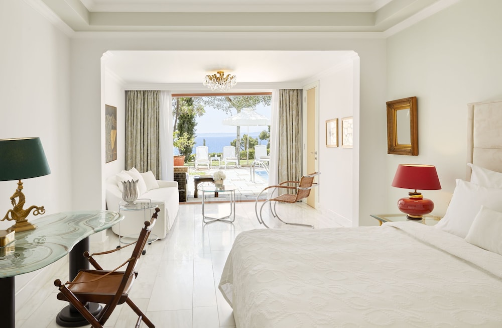 Luxury Suite, 2 Bedrooms (Pool)