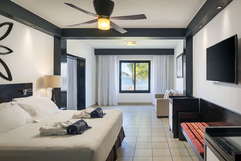 Privilege Master Suite - Photo 1
