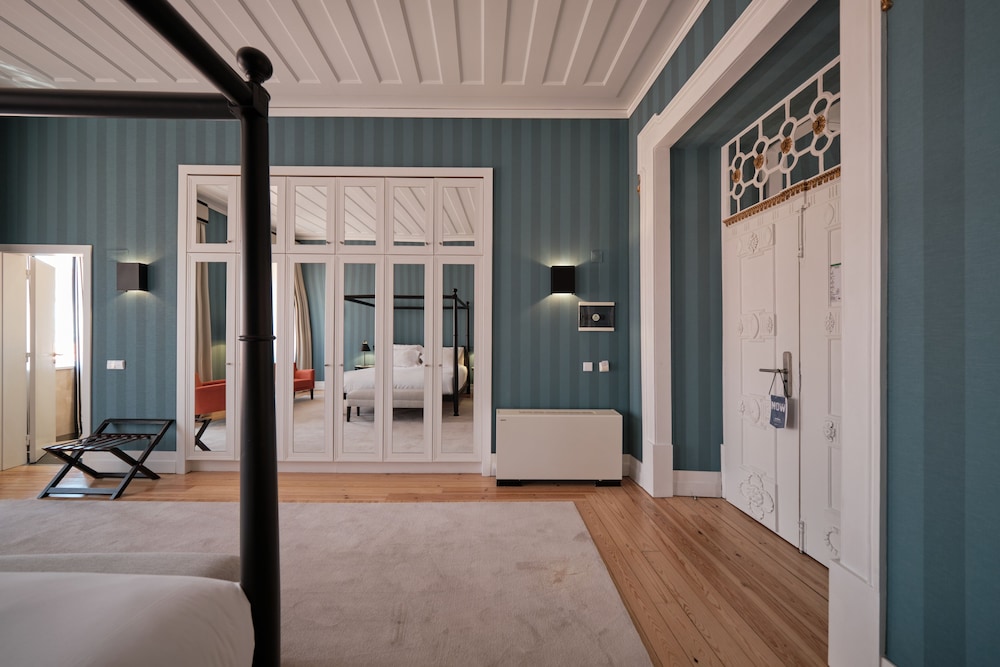 Deluxe Double Room (Premium) - Photo 3