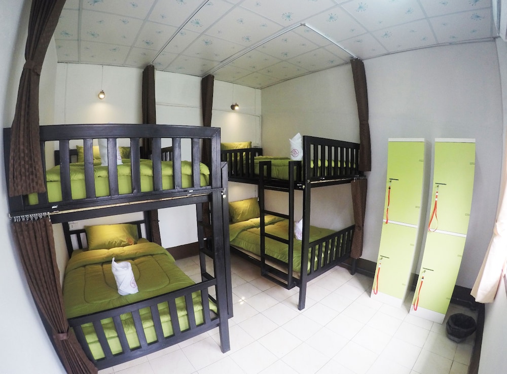 4 Beds Female Dormitory (C Zone)