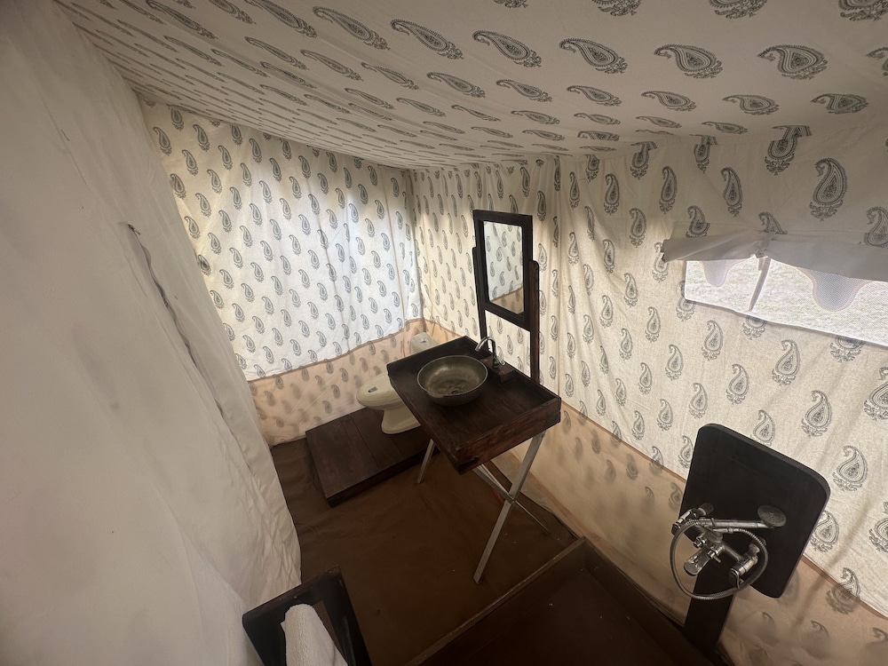 Luxury Tent photo 2