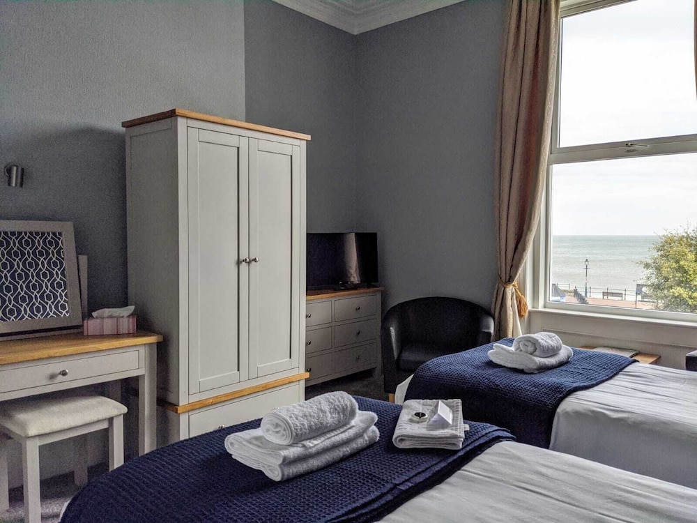 Classic Double or Twin Room, Sea View - Photo 1