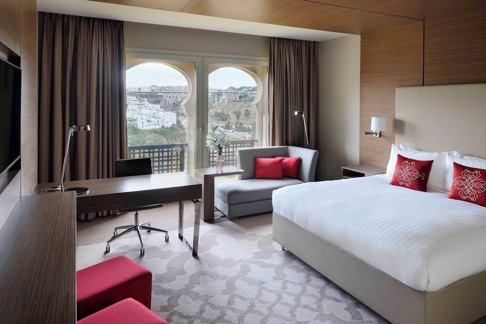 Room, 1 King Bed with Sofa bed, Smoking, City View