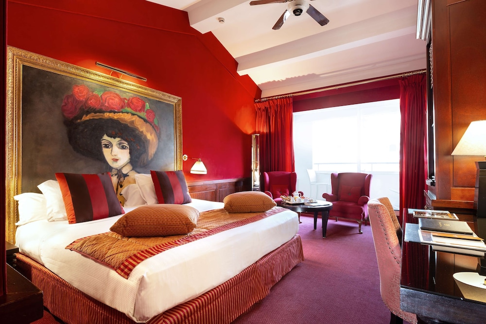 Exclusive Room, 1 King Bed, Non Smoking - Photo 3