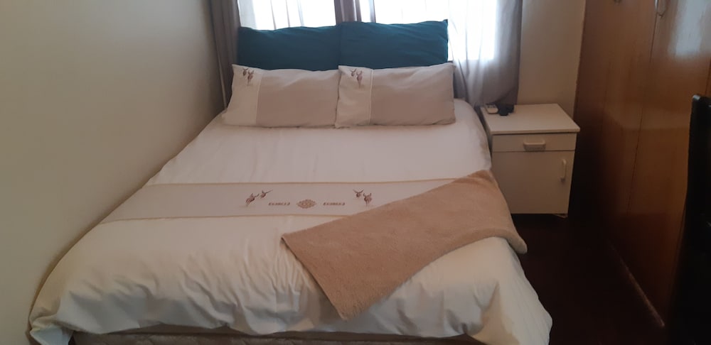 Standard Room, 1 Double Bed, Valley View, Slope side photo 1