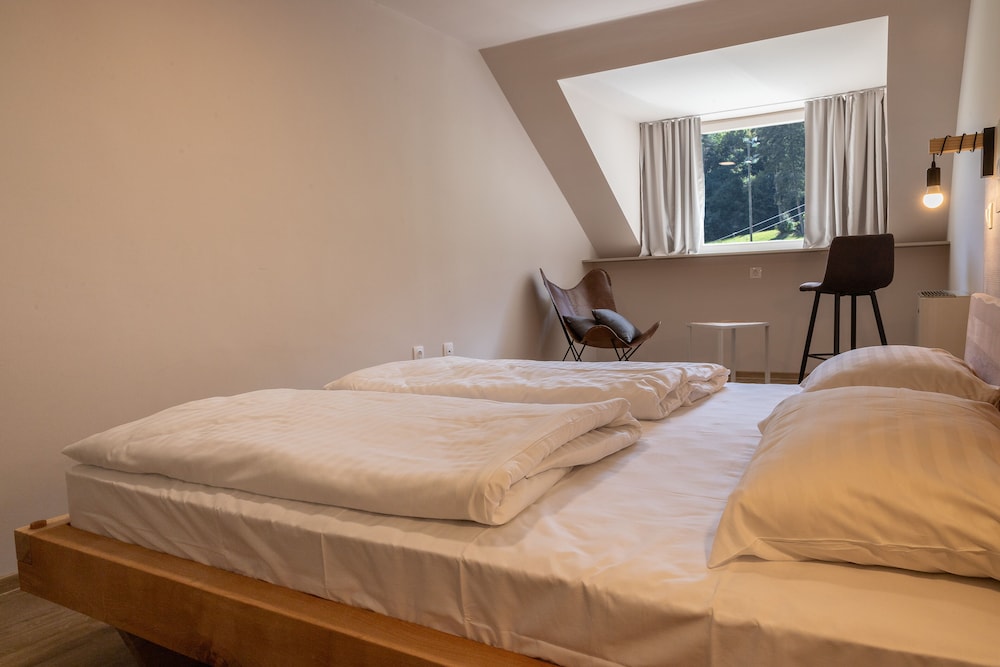 Arena double room with view photo 2