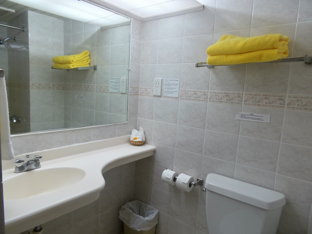 Standard Room, 1 King Bed, Ocean View