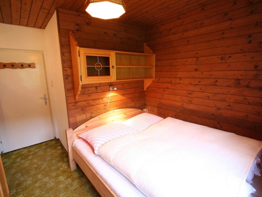Classic Apartment, Multiple Bedrooms photo 3