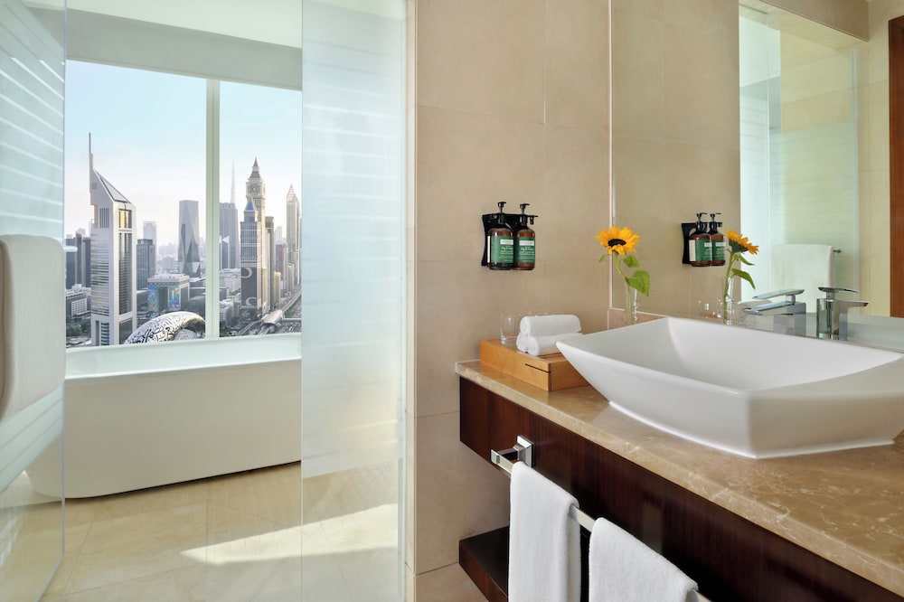 Junior Suite, 1 King Bed
