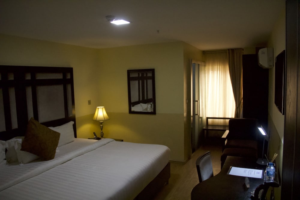 Platinum Suite