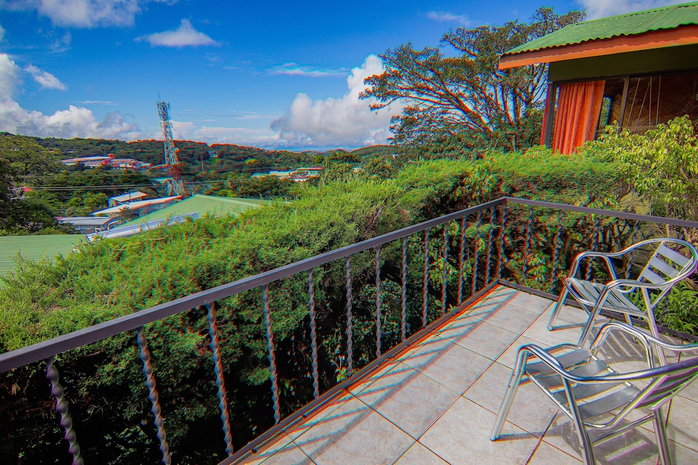 Superior Triple Room, Mountain View photo 3
