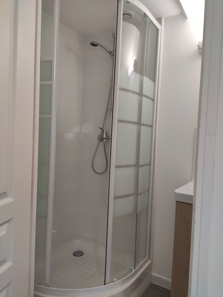 Apartment - Photo 2