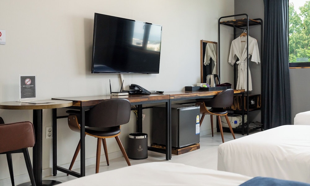 Superior Triple Room - Photo 8