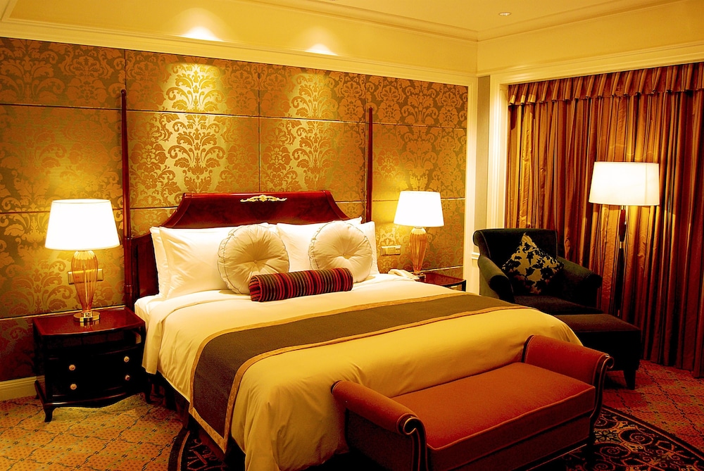 Deluxe Room - Photo 3