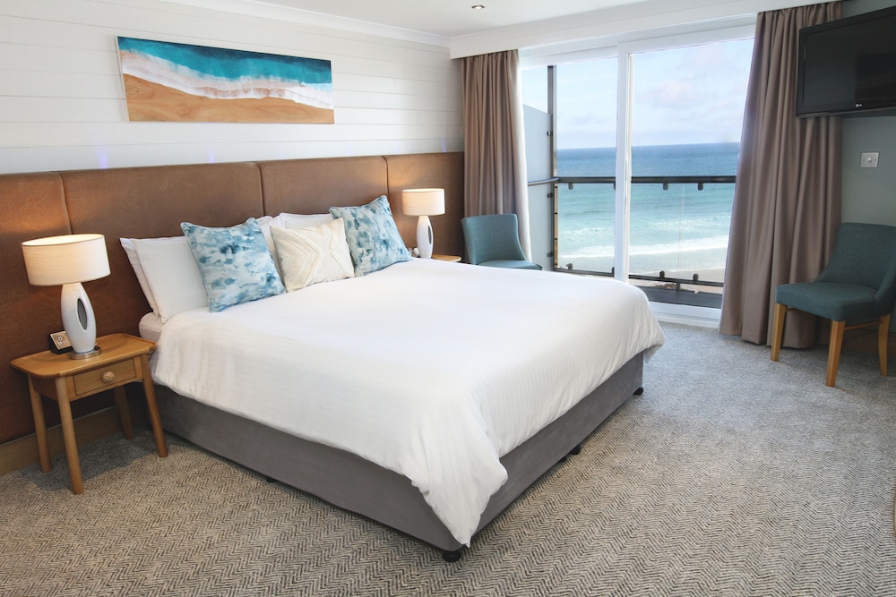 Luxury Double or Twin Room, Balcony, Sea View photo 3