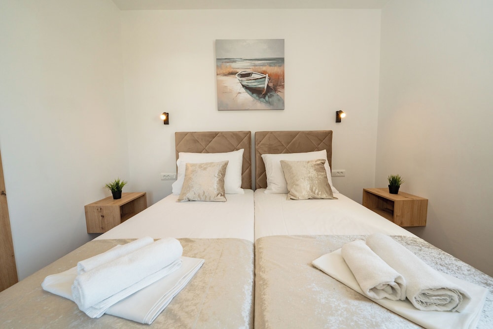 Deluxe Apartment, Balcony