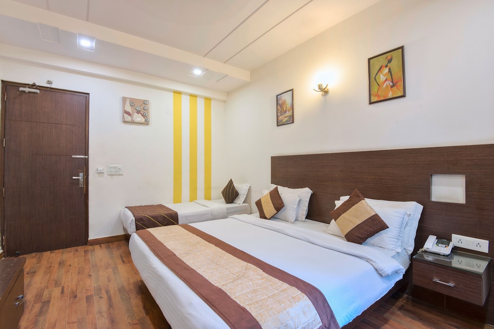 Executive Room - Photo 5