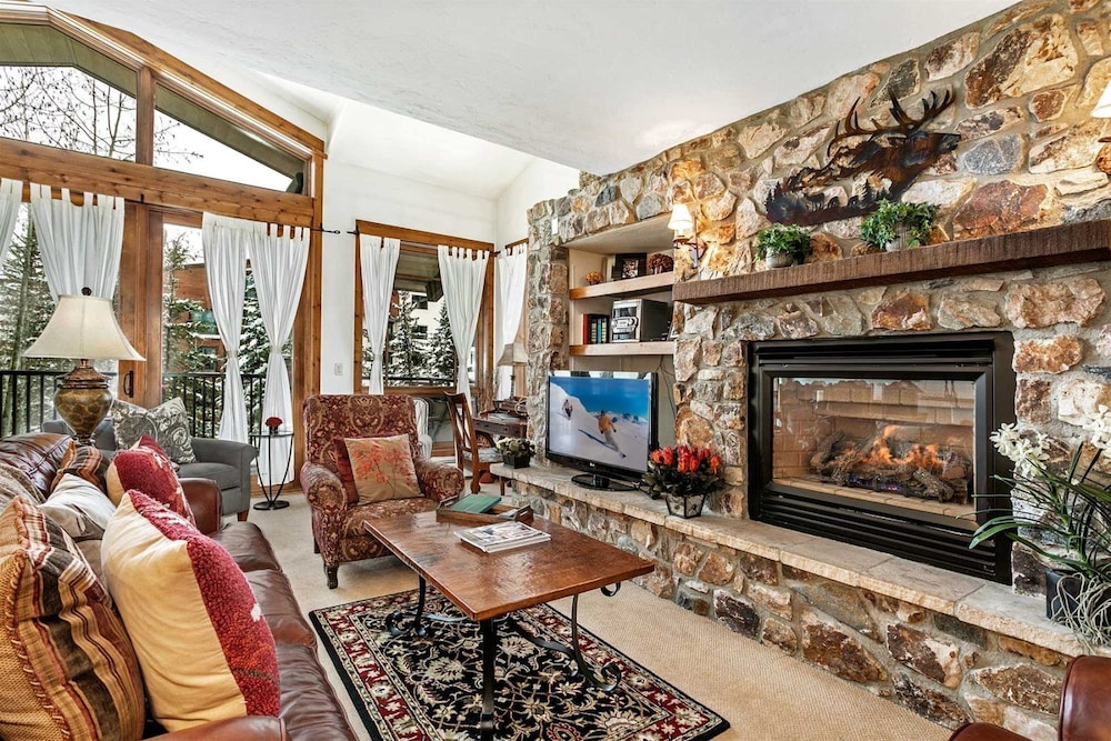 Condo (Vail_Antlers_4Bed)