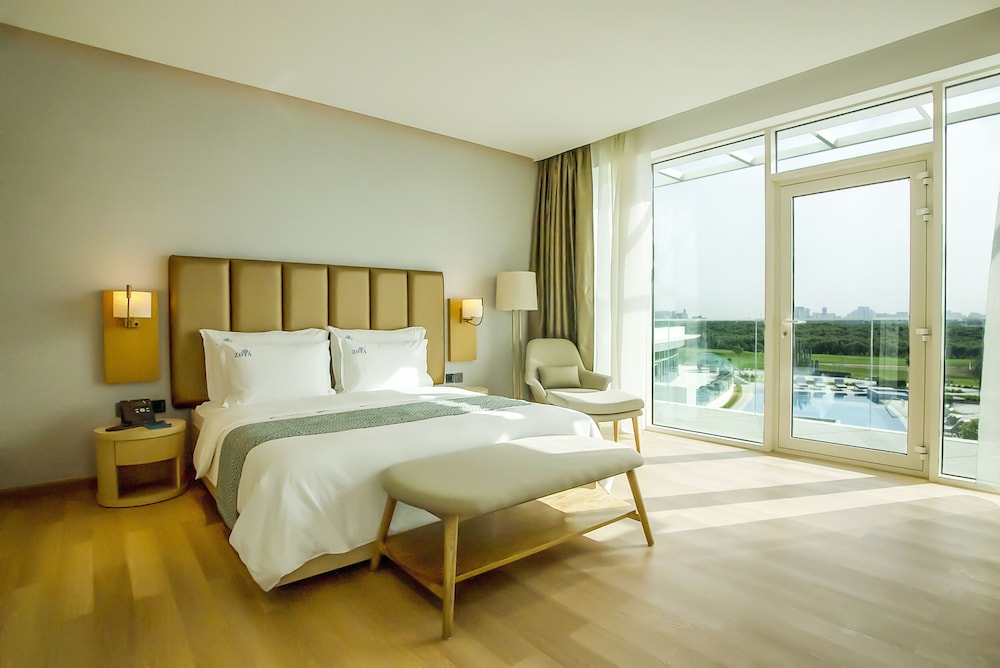 Wellcation Program - Premium Pool Room