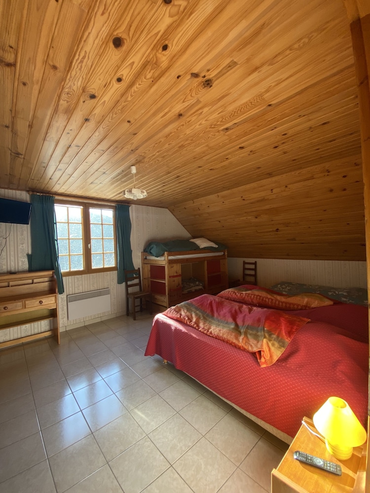 Family Room (1) - Photo 1