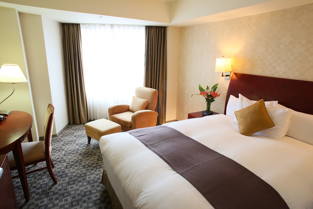 +Deluxe Room, 1 Queen Bed