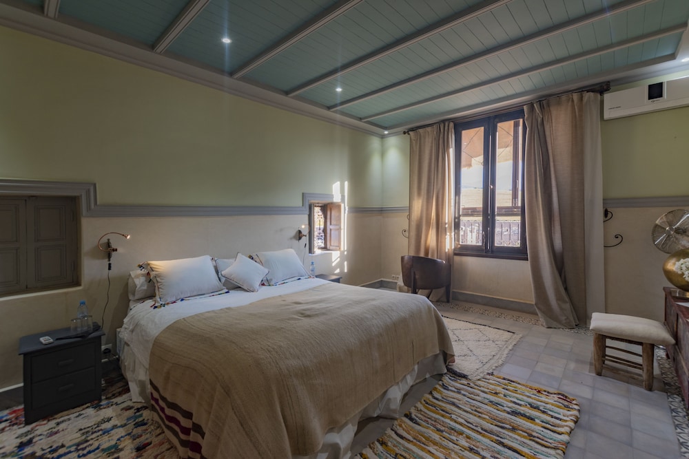 Deluxe Double Room, Ensuite photo 1